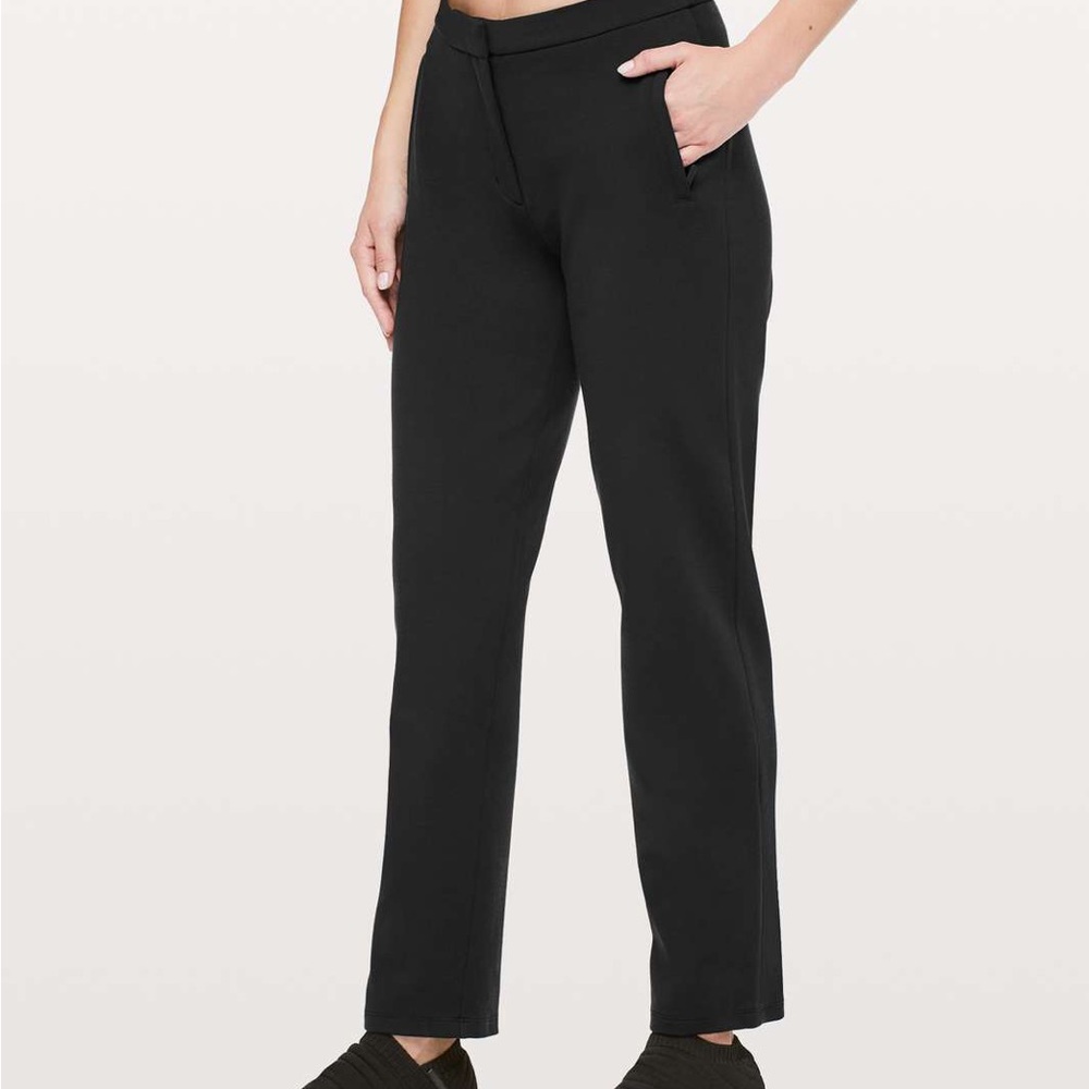 Lululemon on the move pant